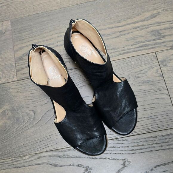 Gidigio Italy Italian Leather Peep Toe Shootie Sandal in Black - Picture 4 of 9